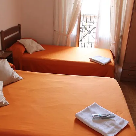 Hostal Graciela Madrid Room photo